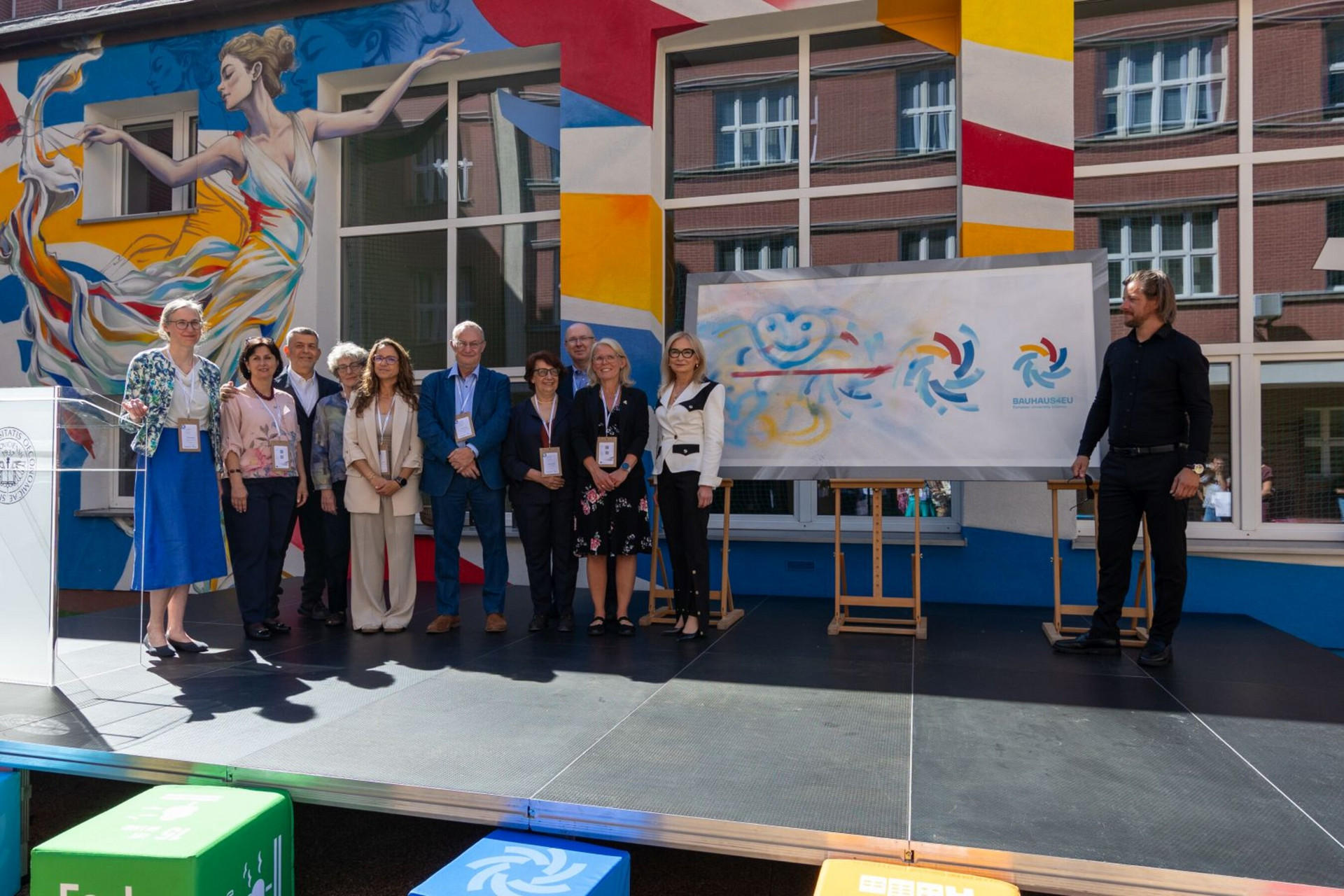 Photo from B4EU Forum